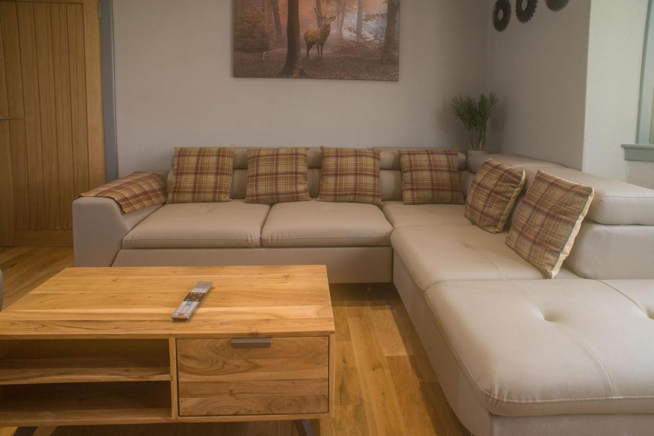 Luxury Super Central Cottage With A Hot Tub/ Gym Портри Екстериор снимка